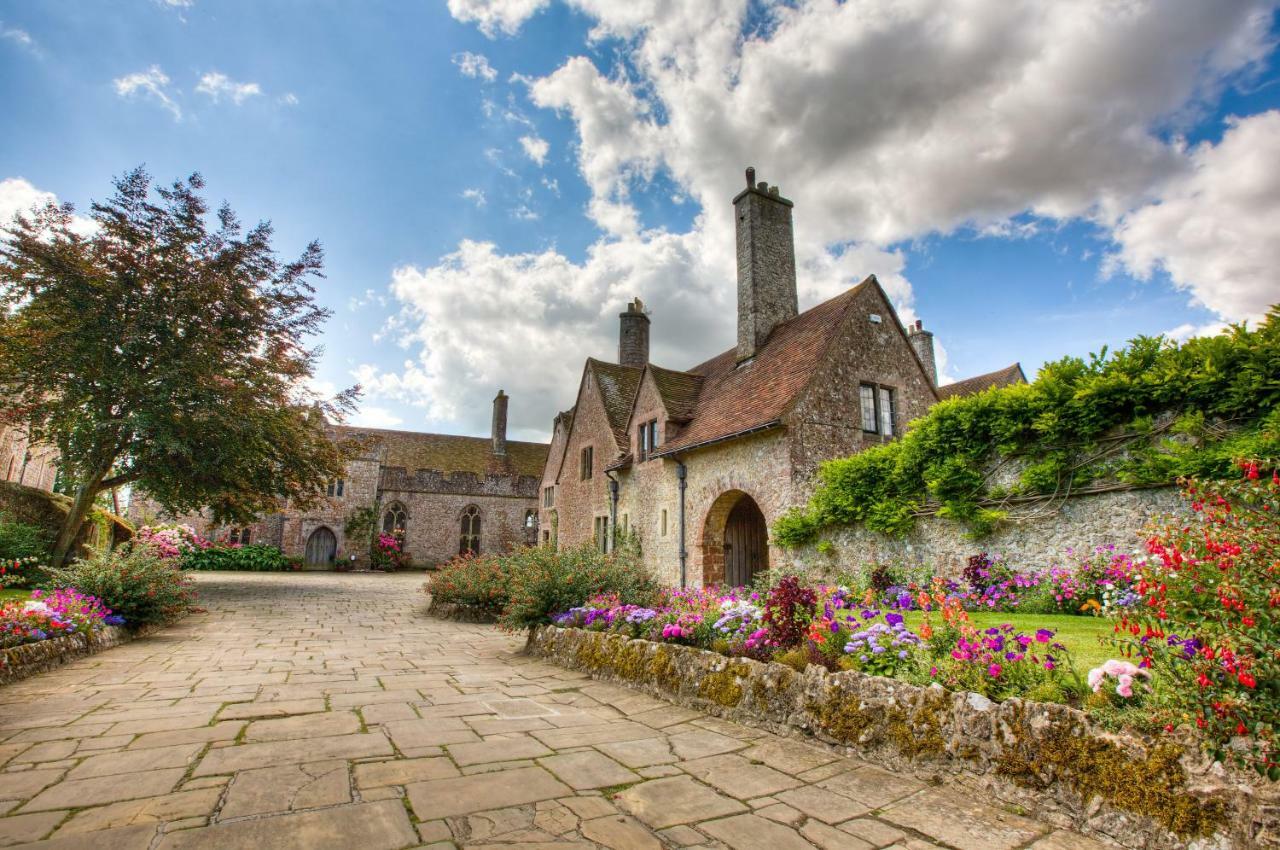 Lympne Castle Cottages Hythe  Bagian luar foto
