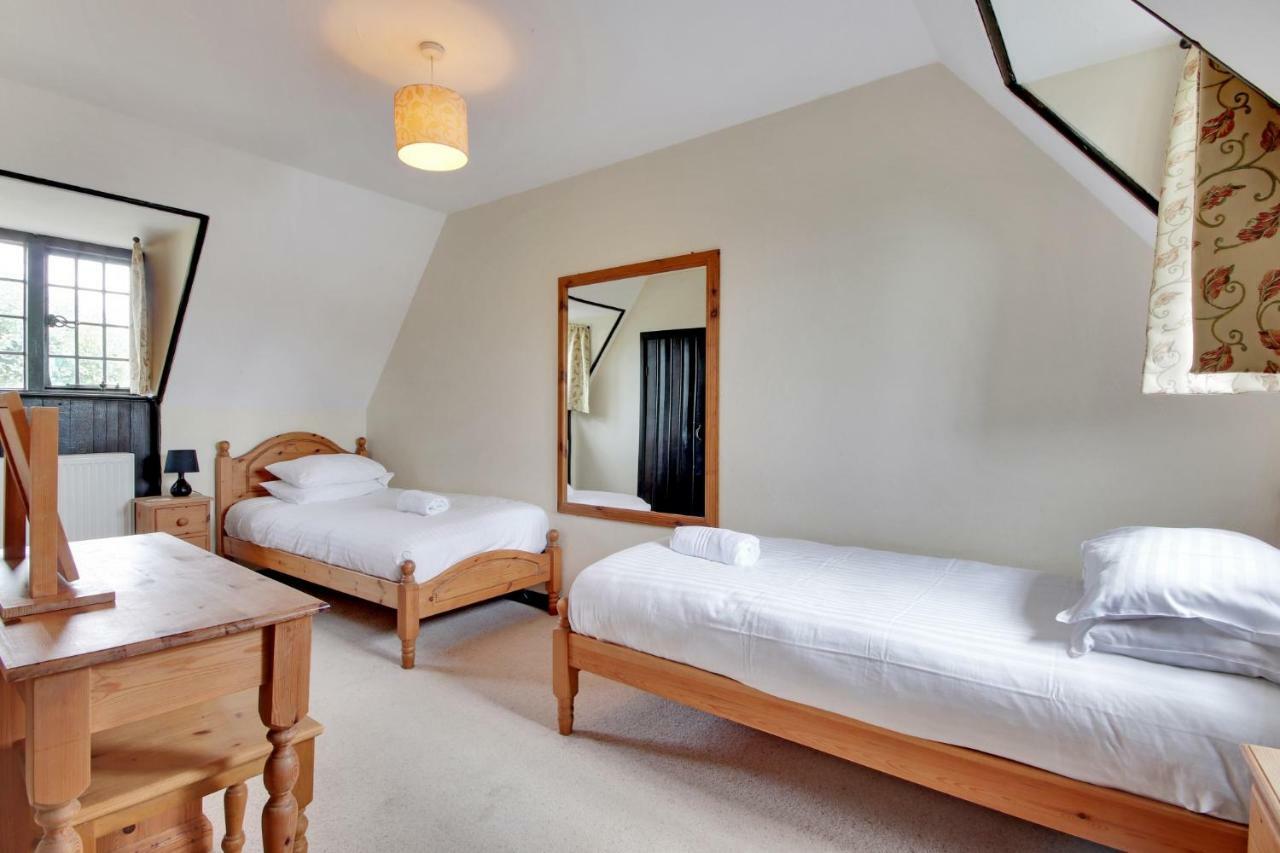 Lympne Castle Cottages Hythe  Bagian luar foto