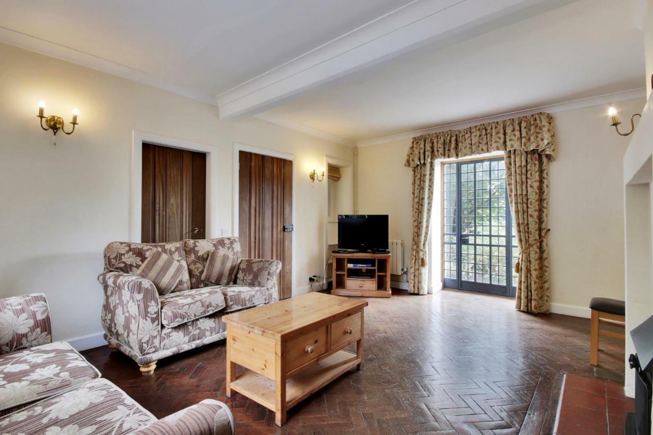 Lympne Castle Cottages Hythe  Bagian luar foto