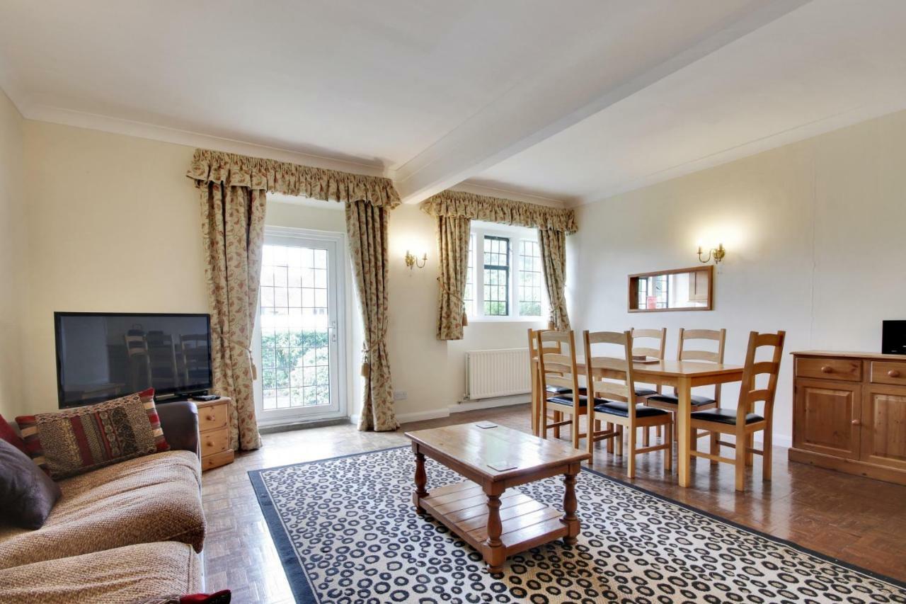 Lympne Castle Cottages Hythe  Bagian luar foto